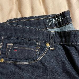 Woman’s Tommy Hilfiger 14R Skinny Jean